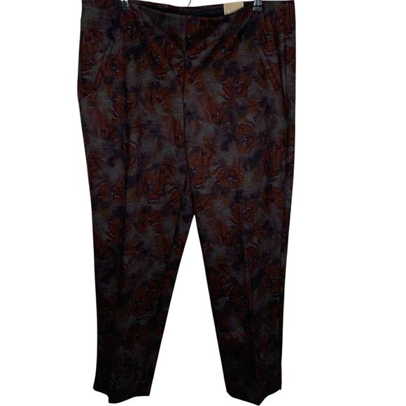 NWT Chico's Pants Women 3.5 (18) Slimming Ponte Cape Cod Floral Graphite Gray - Picture 2 of 9